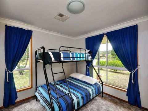 Pet Friendly - Family Holiday Home - Pets Welcome - Accommodation 4U 3