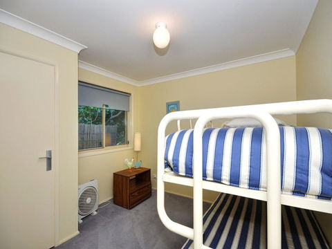 Pet Friendly Beach Home - Accommodation 4U 1