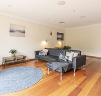 Pet Friendly Home Away From Home - Willoughby - Accommodation 4U