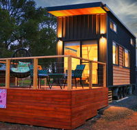 Pink Lake Tiny House - Accommodation 4U