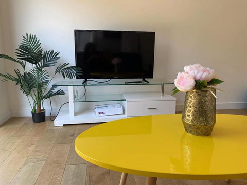 Pleasant Bedroom In Bentleigh East - Accommodation 4U 0