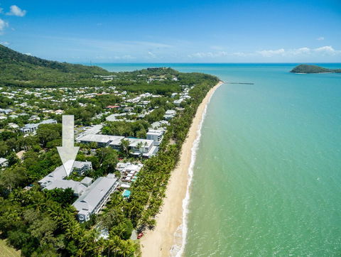 Poolside Apt In Alamanda Beachfront Resort (77) - Accommodation 4U 1