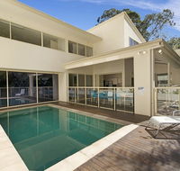 Prestigious House in Little Cove - 4 Baywoods - Accommodation 4U