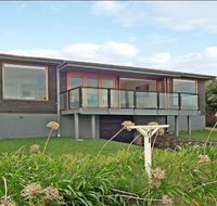Prime Position - across from seven mile beach - Accommodation 4U