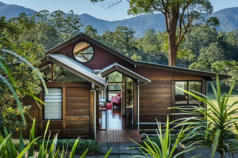 Promised Land Retreat - Accommodation 4U 0