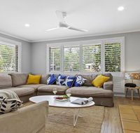 Pure Salt - beach house with pool 300m to beach - Accommodation 4U
