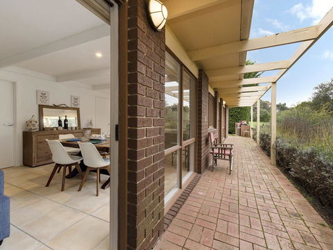 Quarterdeck - Accommodation 4U 0
