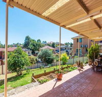Quiet and spacious living close to all attractions - Accommodation 4U