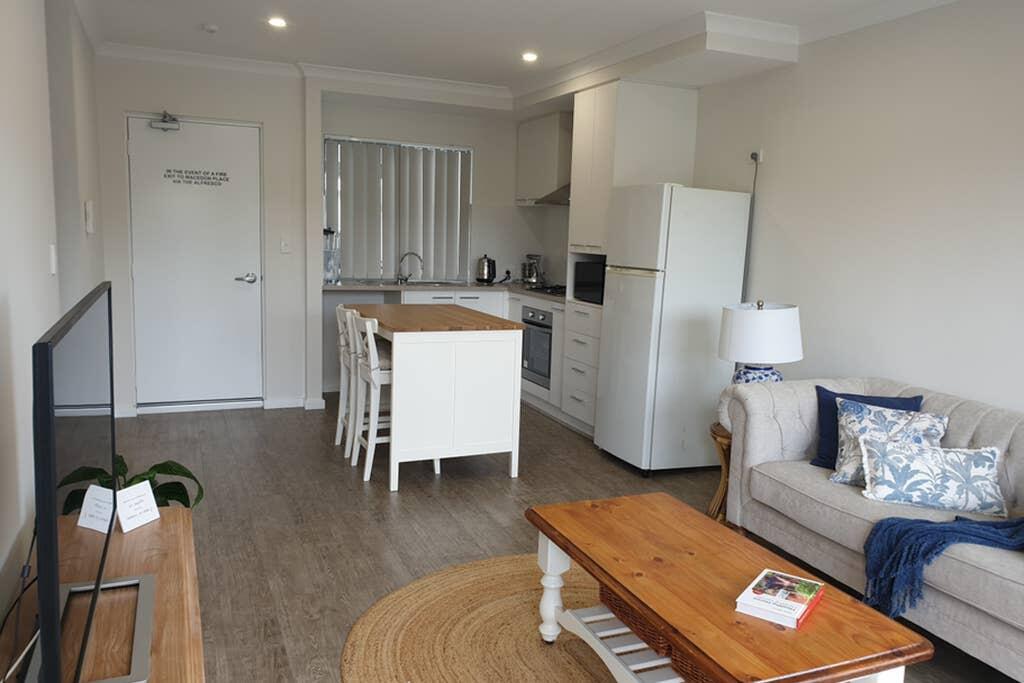 Craigie WA Accommodation 4U