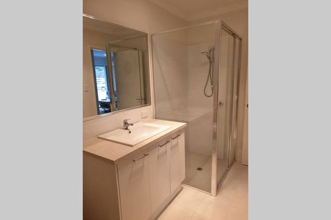 Quiet Apartment Walking Distance To Restaurants - Accommodation 4U 2
