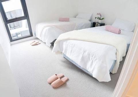 R&K Luxury Apartment Fantastic Skyline View CBD Parking&Free Tram Heart Of Melbourne - Accommodation 4U 3