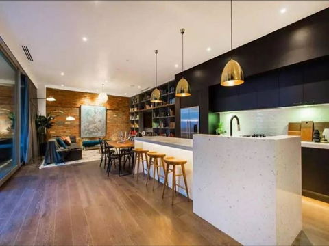 Readyset Glashouse Melbourne - Accommodation 4U 0