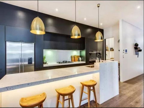 Readyset Glashouse Melbourne - Accommodation 4U 2