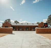 Red Waratah Accommodation - Accommodation 4U