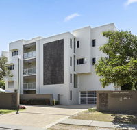 Relax in stylish comfort Sunshine Beach - Accommodation 4U