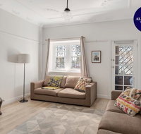 Renovated Brighton Beach Stay Home - Accommodation 4U