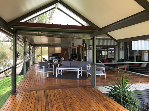 Riverside Farm Retreat BnB - Accommodation 4U 1
