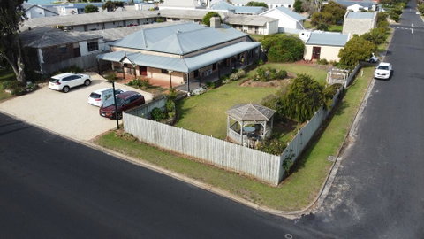 Robe House B&B - Accommodation 4U 3