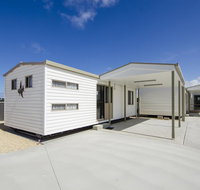 Rocks Retreat Cabin - Seal - Accommodation 4U