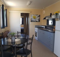 Rocks Retreat Cabin 3 - Lobster - Accommodation 4U