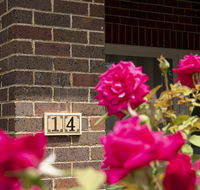 Rose Cottage - Charming Double Brick - Near Cook Park  CBD - Accommodation 4U