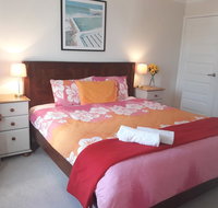 Rossmoyne 2 BEDROOM HOUSE SELF CHECK IN Walk to River Shops Bus Trains Cls to Airport City Beaches - Accommodation 4U