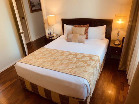 Royal Albert Hotel - Accommodation 4U 2