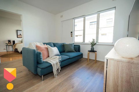 Sahara On Anzac-Close To Airport, City & Beach! - Accommodation 4U 0