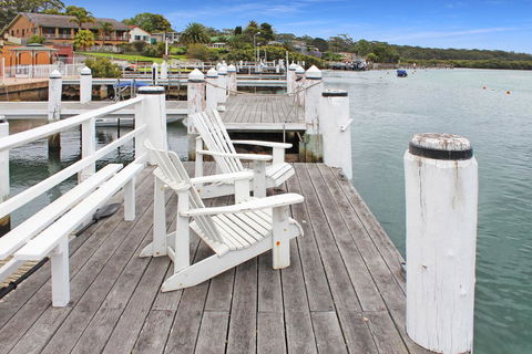 Sail On In Boatshed - Accommodation 4U 1