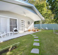 Salty Kisses Holiday House - Accommodation 4U