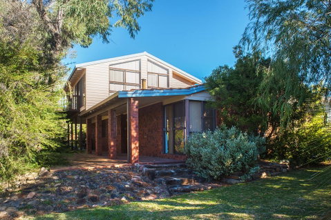 Sandbar - Accommodation 4U 0