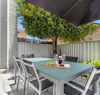 Sandcastles Unit 7 - Fingal Bay - Accommodation 4U