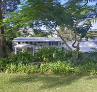 Sapphire Beach Pet Friendly Beach 5 minute walk - Accommodation 4U