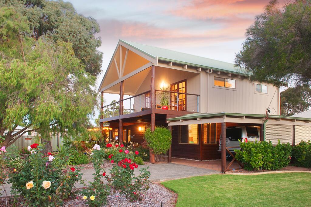 Dunsborough WA Accommodation 4U