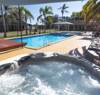 Seashells Beachfront Resort - Accommodation 4U