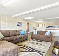 SEASIDE SERENITY 2 - L'Abode Accommodation - Accommodation 4U