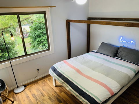Secluded Waterfront House On Rainforest Acerage - Accommodation 4U 2