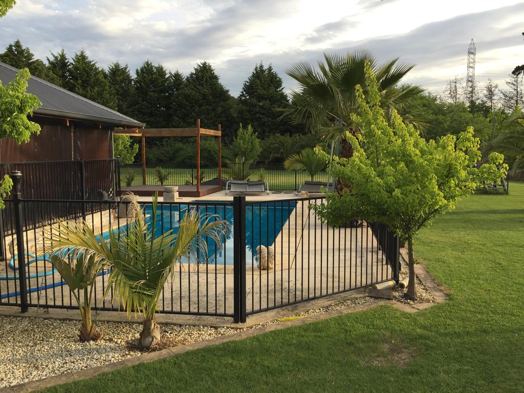 Narre Warren North VIC Accommodation 4U