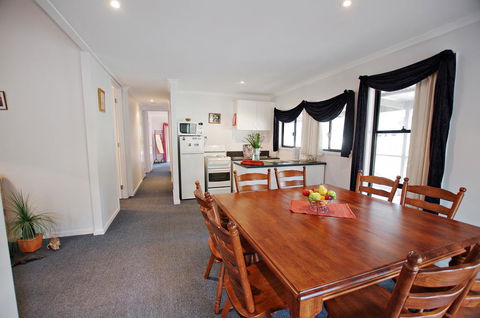 Serenity Grove - Accommodation 4U 1