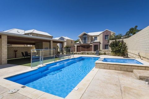 Serenity On The Terrace - Accommodation 4U 1