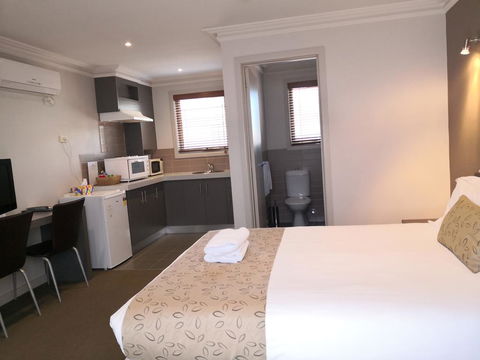 Seymours On Lydiard - Accommodation 4U 1