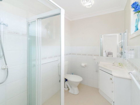 Shellcot - Close To Beach - Free WIFI - Accommodation 4U 3