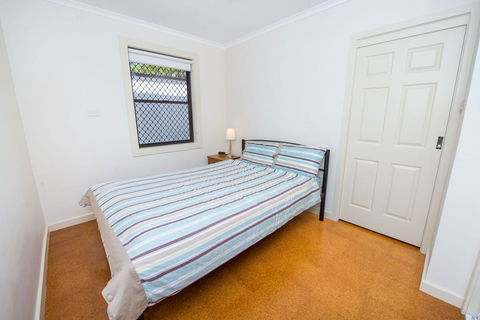 Shoal Bay Avenue, Unit 7 - Accommodation 4U 2