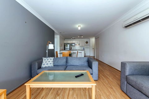 Shoal Bay Beach Club, 17/2 Shoal Bay Road - Accommodation 4U 2