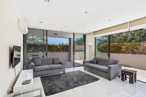 Shoal Bay Road, Aura Apartments, Unit 05, 59 - Accommodation 4U 2