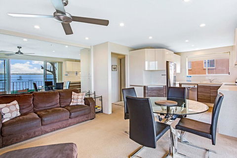 Shoal Bay Road, Shoal Towers, Unit 03, 11 - Accommodation 4U 2