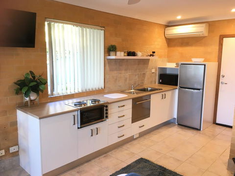 SilverWaters Waterfront Accommodation - Accommodation 4U 2