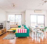 SIMPLE COMFORT 2bed1bath Unit in Meadowbank - Accommodation 4U