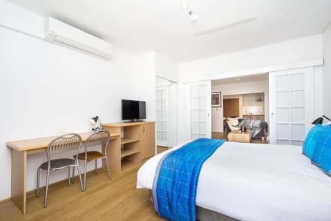 Sky High Quality Excellent Fit Out - Accommodation 4U 2