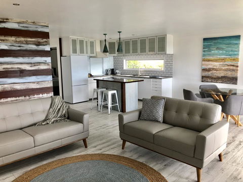 Sky Loft On Bruxner - Korora - Coffs Harbour - Accommodation 4U 2